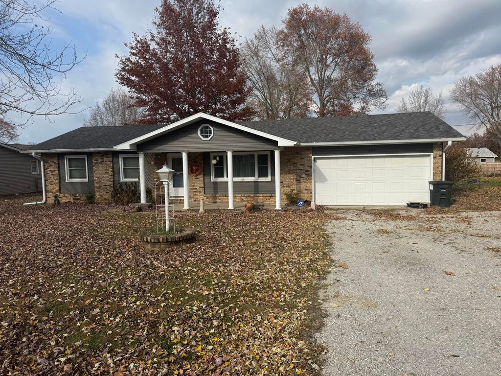 125 E Pennell Street, Bolivar, MO 65613