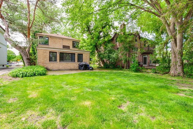 1741 Beverly Place, Highland Park, IL 60035