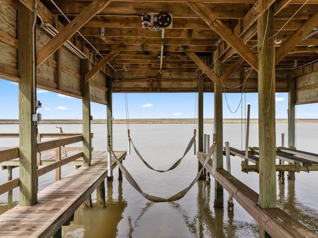 1861 Cr 230 Drive, Sargent, TX 77414