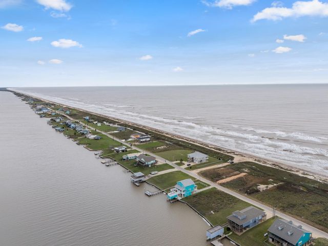 1861 Cr 230 Drive, Sargent, TX 77414