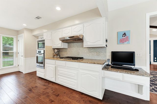 2804 Meadowbrook Drive, Plano, TX 75075