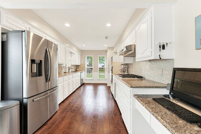 2804 Meadowbrook Drive, Plano, TX 75075