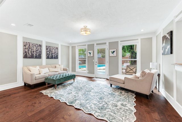 2804 Meadowbrook Drive, Plano, TX 75075