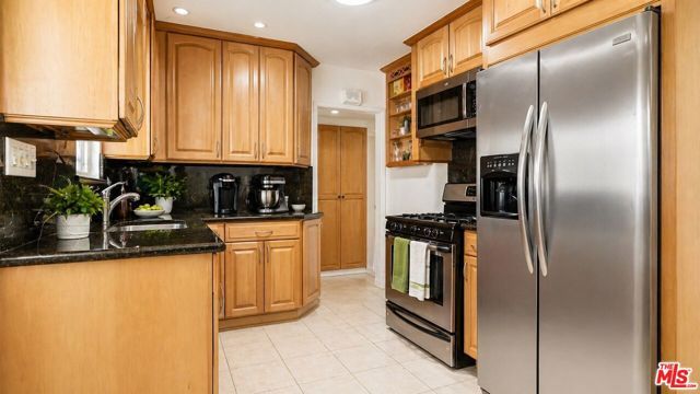 10341 Arminta Street, Sun Valley (los Angeles), CA 91352