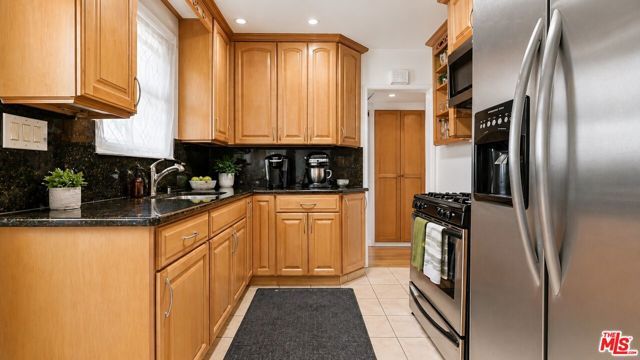 10341 Arminta Street, Sun Valley (los Angeles), CA 91352