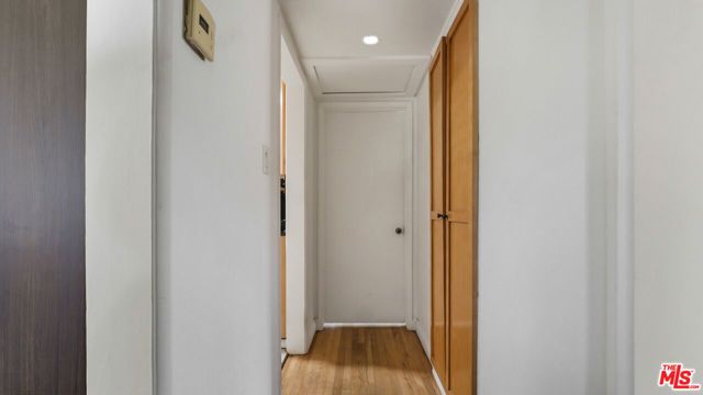 10341 Arminta Street, Sun Valley (los Angeles), CA 91352