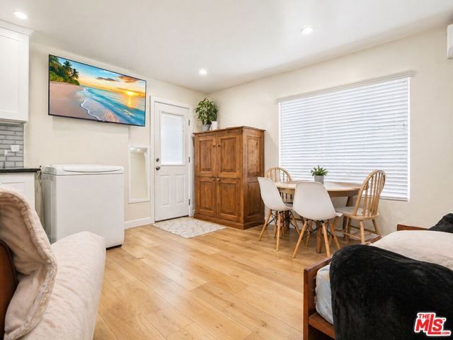 10341 Arminta Street, Sun Valley (los Angeles), CA 91352