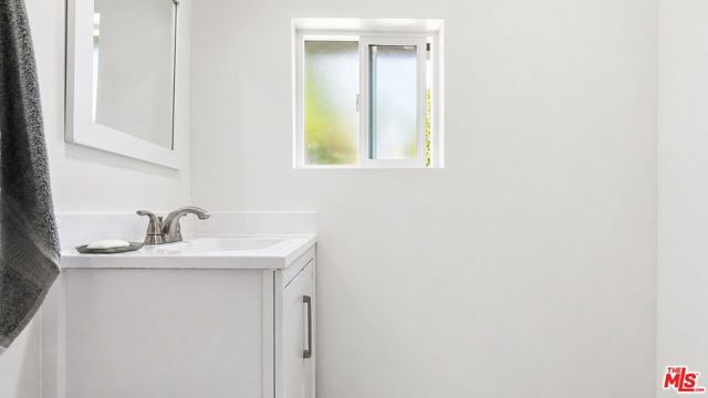 10341 Arminta Street, Sun Valley (los Angeles), CA 91352