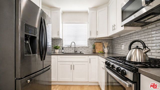 10341 Arminta Street, Sun Valley (los Angeles), CA 91352