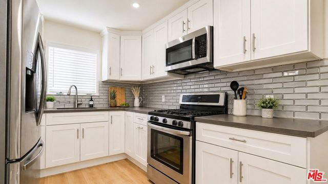 10341 Arminta Street, Sun Valley (los Angeles), CA 91352