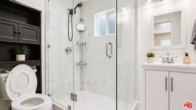 10341 Arminta Street, Sun Valley (los Angeles), CA 91352