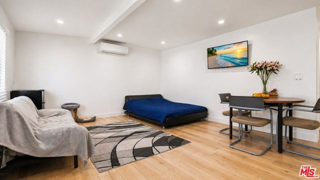 10341 Arminta Street, Sun Valley (los Angeles), CA 91352