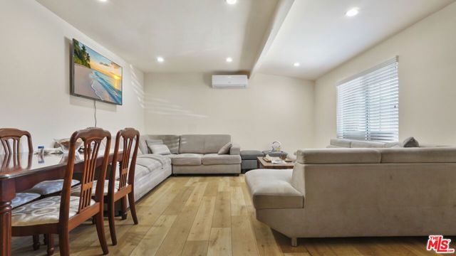 10341 Arminta Street, Sun Valley (los Angeles), CA 91352
