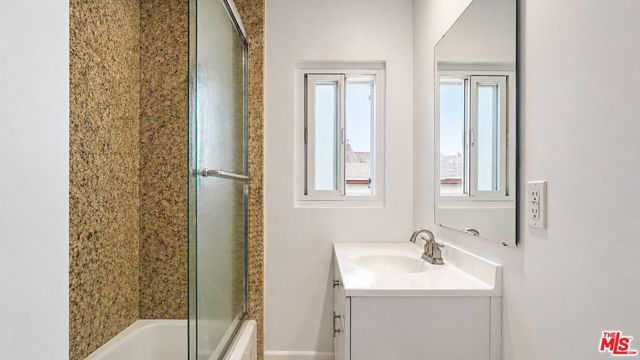 10341 Arminta Street, Sun Valley (los Angeles), CA 91352