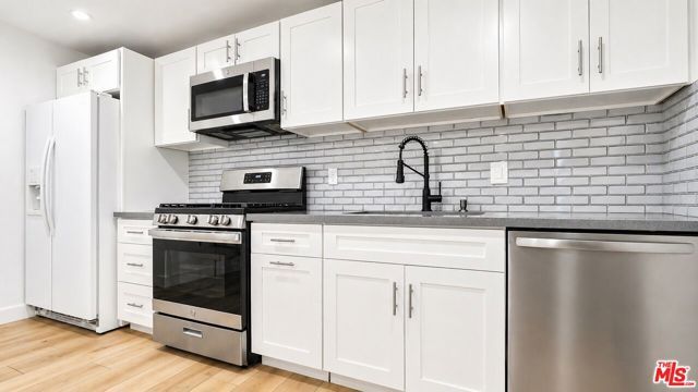 10341 Arminta Street, Sun Valley (los Angeles), CA 91352
