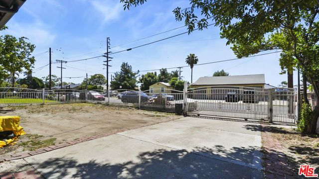 10341 Arminta Street, Sun Valley (los Angeles), CA 91352