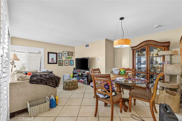 1565 Wedgewood, Upland, CA 91786