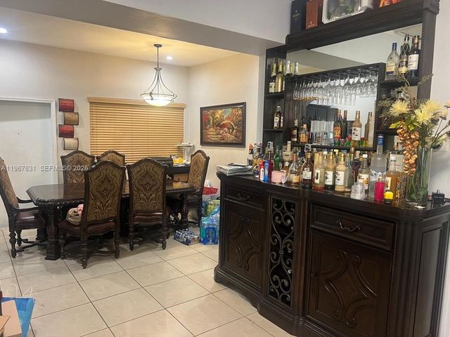 735 NE 152nd St, Miami, FL 33162