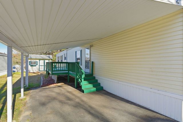 15 Quaboag Valley Co-Op Street 15, Palmer, MA 01069