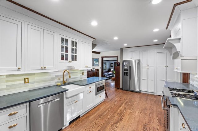70 Nautilus Avenue, Northport, NY 11768