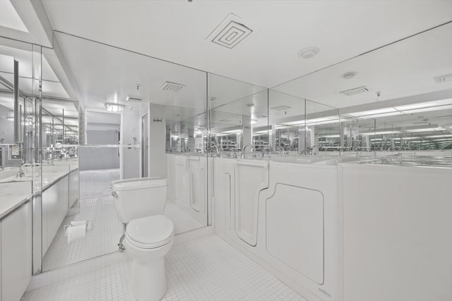 2480 Presidential Way 704, West Palm Beach, FL 33401