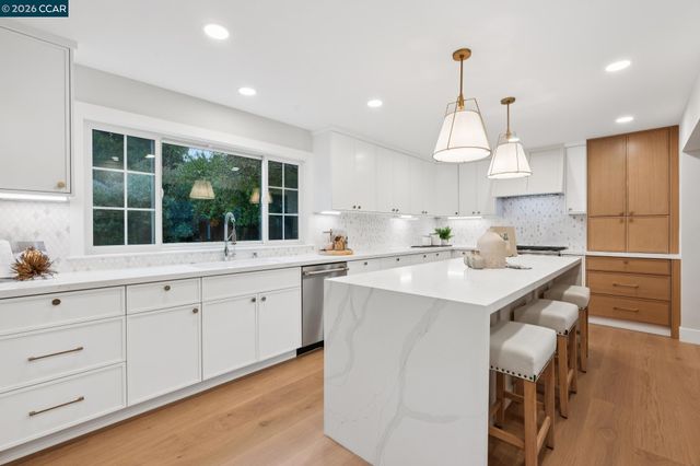 587 Morninghome Rd, Danville, CA 94526