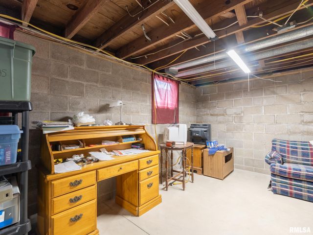 201 N HANNIBAL Street, Tremont, IL 61568