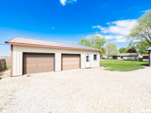 201 N HANNIBAL Street, Tremont, IL 61568