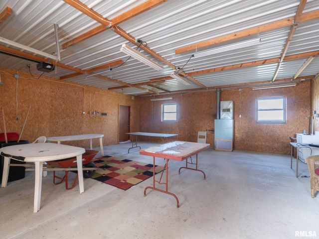 201 N HANNIBAL Street, Tremont, IL 61568