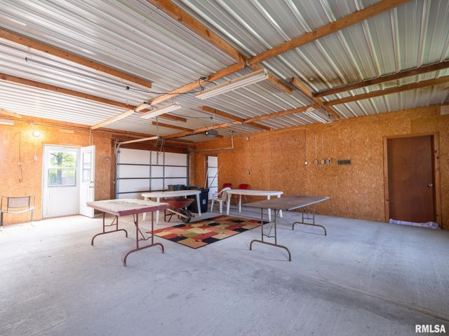 201 N HANNIBAL Street, Tremont, IL 61568
