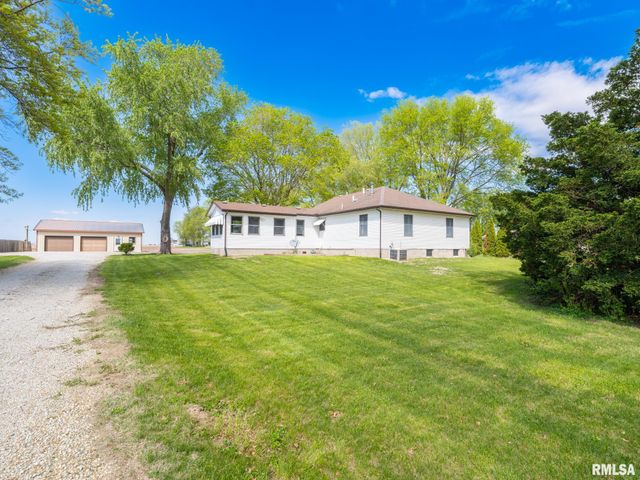 201 N HANNIBAL Street, Tremont, IL 61568