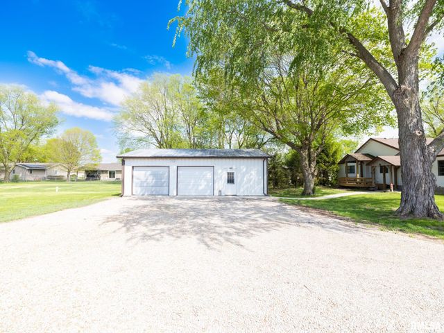 201 N HANNIBAL Street, Tremont, IL 61568