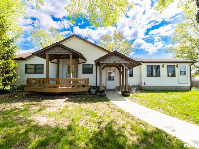201 N HANNIBAL Street, Tremont, IL 61568