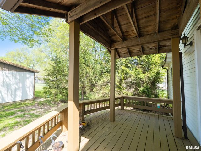 201 N HANNIBAL Street, Tremont, IL 61568