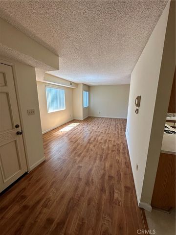 420 Milford Street, Glendale, CA 91203