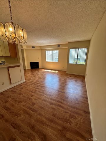 420 Milford Street, Glendale, CA 91203