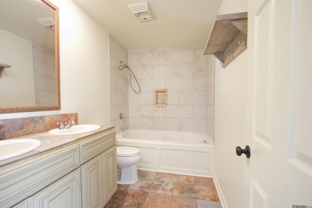 25090 D Hutchinson Rd, Holden, LA 70744