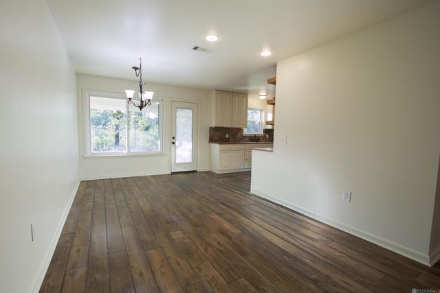 25090 D Hutchinson Rd, Holden, LA 70744