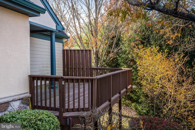 1427 SPRINGTON LN, West Chester, PA 19380