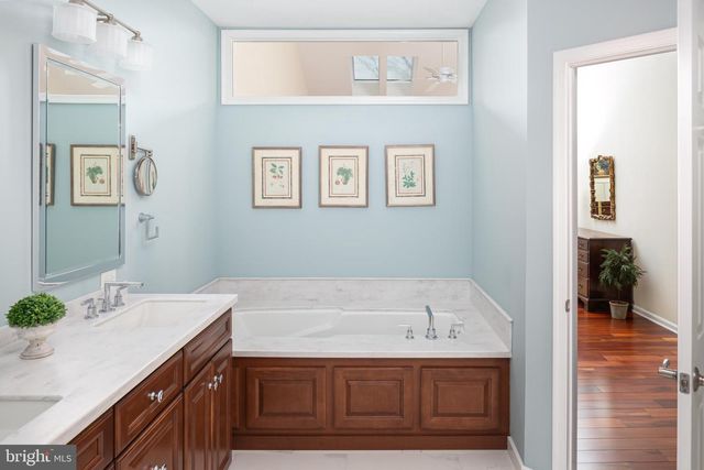 1427 SPRINGTON LN, West Chester, PA 19380