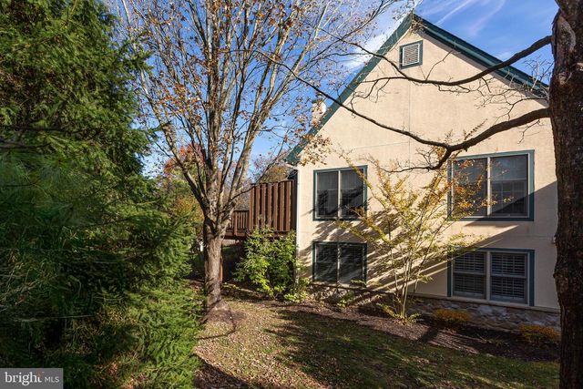 1427 SPRINGTON LN, West Chester, PA 19380