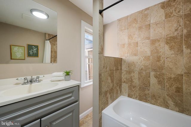 125 E CROSS ST, Baltimore, MD 21230