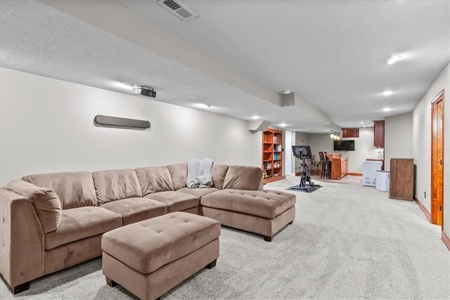 8012 W 131st Place, Overland Park, KS 66213