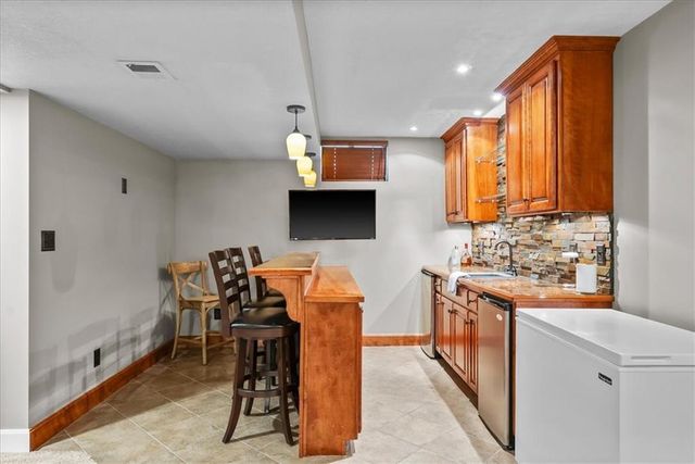 8012 W 131st Place, Overland Park, KS 66213