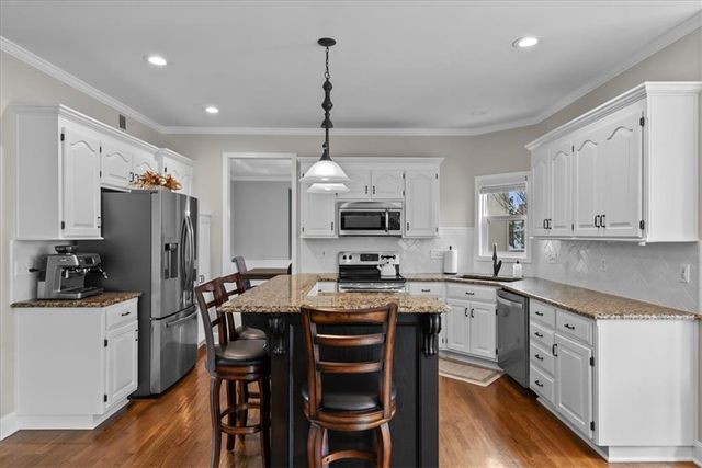 8012 W 131st Place, Overland Park, KS 66213