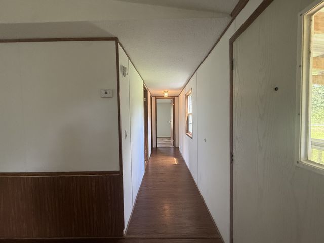 121 Sealtest Dr, Hohenwald, TN 38462