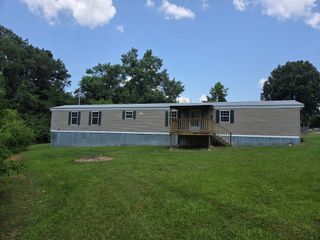 121 Sealtest Dr, Hohenwald, TN 38462