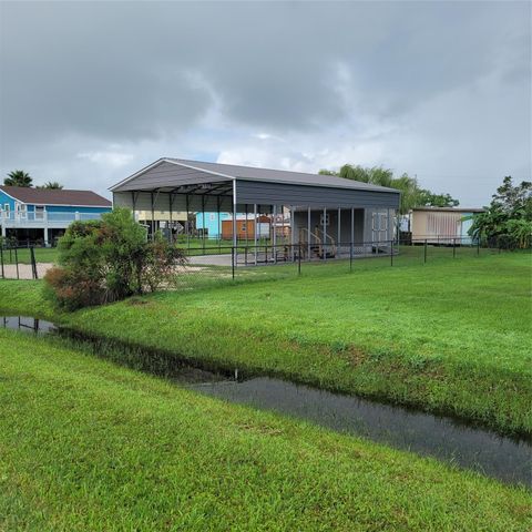 1058 N Oneal Road, Crystal Beach, TX 77650