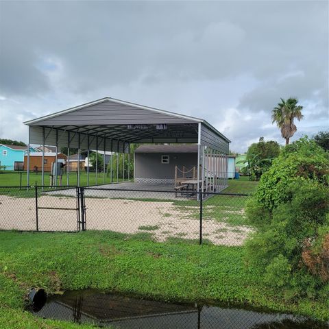 1058 N Oneal Road, Crystal Beach, TX 77650
