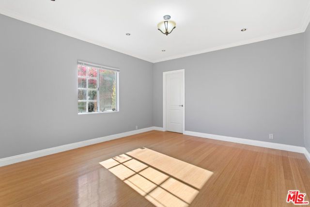 138 N Almont Drive, West Hollywood, CA 90048